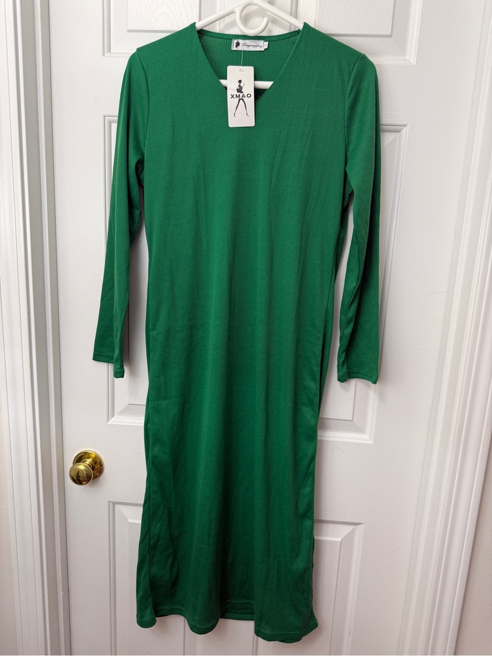 Green V-Neck Long Sleeve Dress